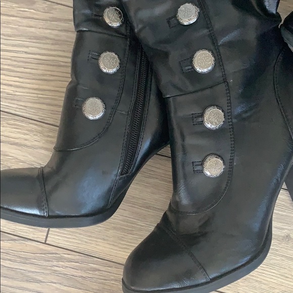 BOOTS BOOTS BOOTS $20 each OBO - Picture 3 of 8